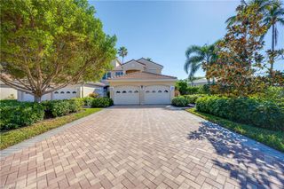 8415 Excalibur CIR # B10, Naples, FL 34108