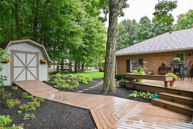 9072 Stillwater Drive, Bradford, OH 45308