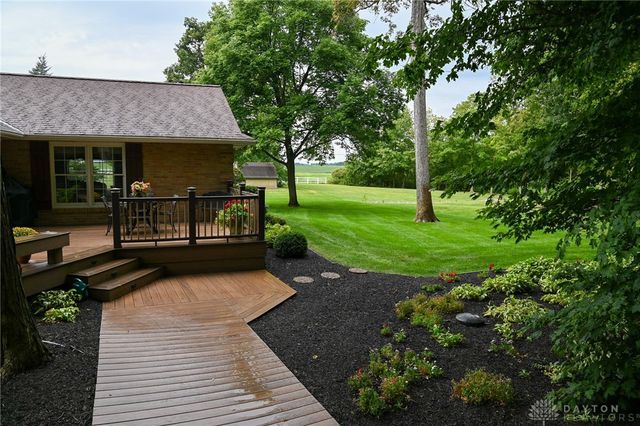 9072 Stillwater Drive, Bradford, OH 45308