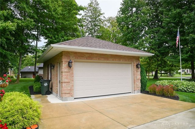 9072 Stillwater Drive, Bradford, OH 45308