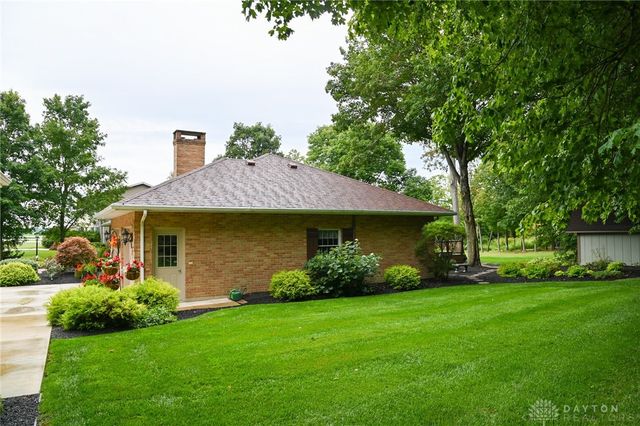 9072 Stillwater Drive, Bradford, OH 45308