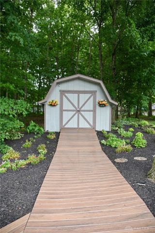 9072 Stillwater Drive, Bradford, OH 45308