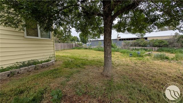 103 N Central Avenue, Fairview, MT 59221