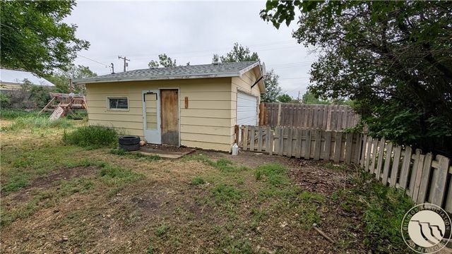 103 N Central Avenue, Fairview, MT 59221