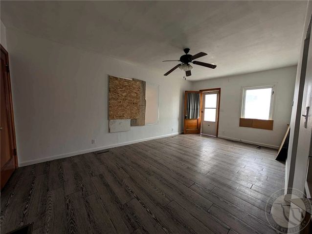 103 N Central Avenue, Fairview, MT 59221