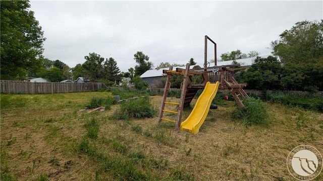 103 N Central Avenue, Fairview, MT 59221