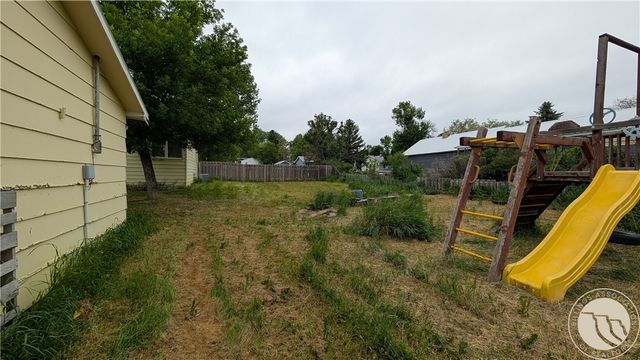 103 N Central Avenue, Fairview, MT 59221
