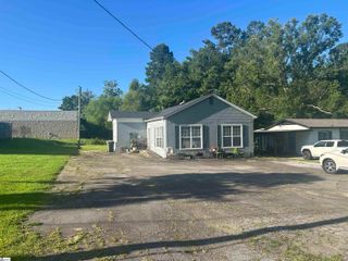 101 Elm Street, Clinton, SC 29325