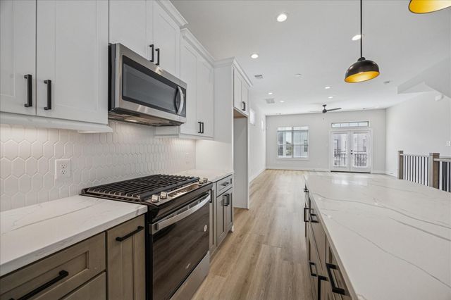 3710 Creekmont Gardens Lane, Houston, TX 77091