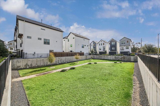 3710 Creekmont Gardens Lane, Houston, TX 77091