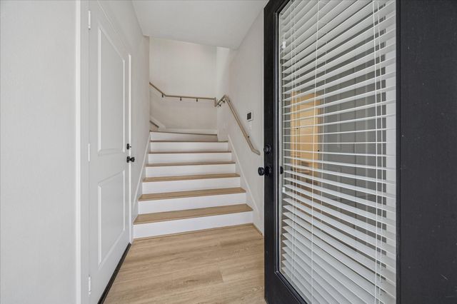 3710 Creekmont Gardens Lane, Houston, TX 77091