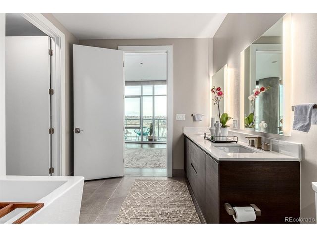 4200 W 17th Ave 607, Denver, CO 80204