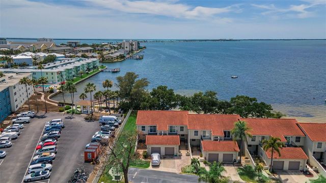 2700 BAYSHORE BOULEVARD 525, Dunedin, FL 34698