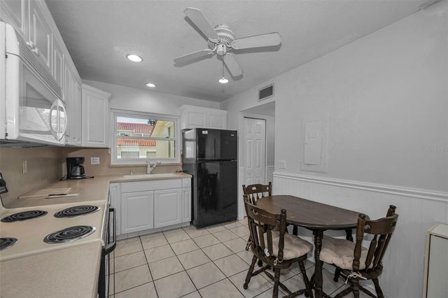 2700 BAYSHORE BOULEVARD 525, Dunedin, FL 34698