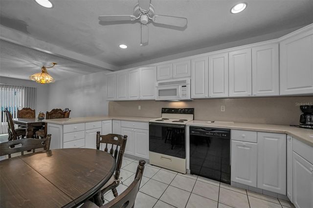 2700 BAYSHORE BOULEVARD 525, Dunedin, FL 34698