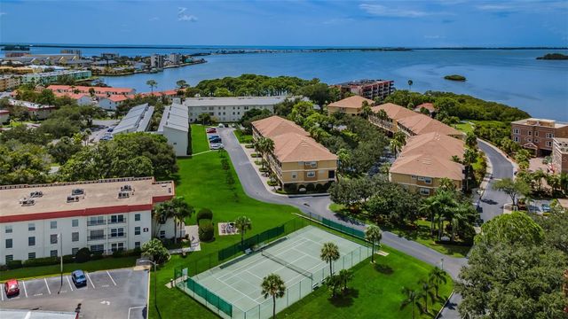 2700 BAYSHORE BOULEVARD 525, Dunedin, FL 34698