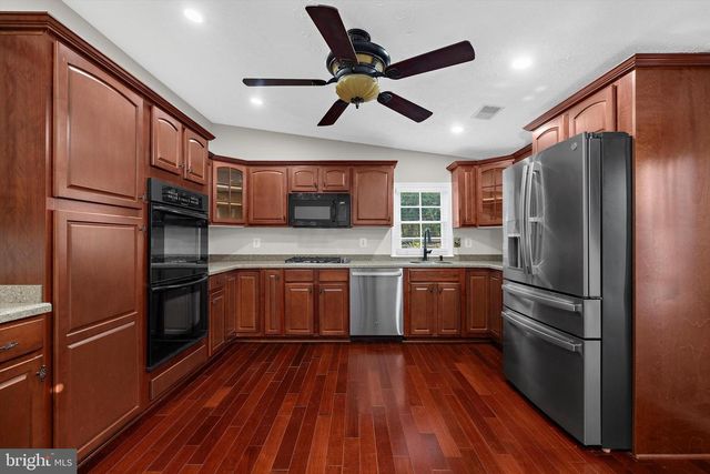 333 MAGOTHY BEACH RD, Pasadena, MD 21122