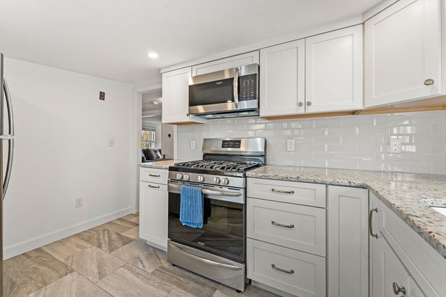 475 Massachusetts B, Lexington, MA 02420
