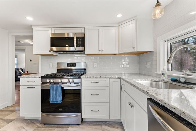 475 Massachusetts B, Lexington, MA 02420