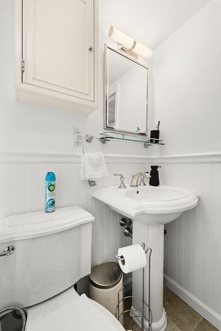 475 Massachusetts B, Lexington, MA 02420