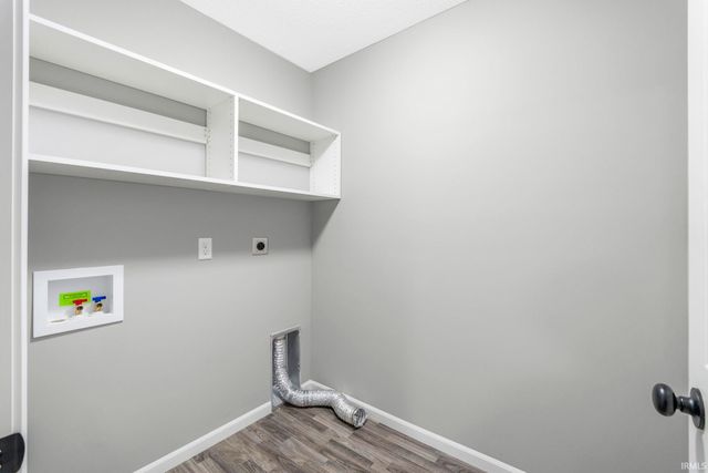 1409 Pyke Grove Pass, Huntertown, IN 46748