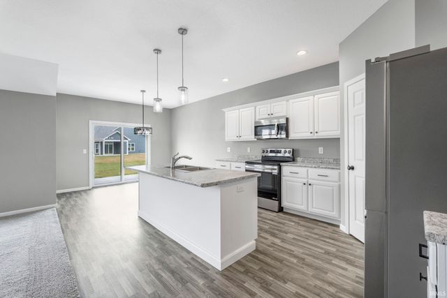 1409 Pyke Grove Pass, Huntertown, IN 46748