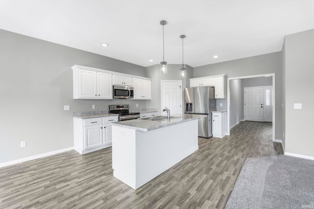 1409 Pyke Grove Pass, Huntertown, IN 46748