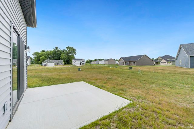 1409 Pyke Grove Pass, Huntertown, IN 46748