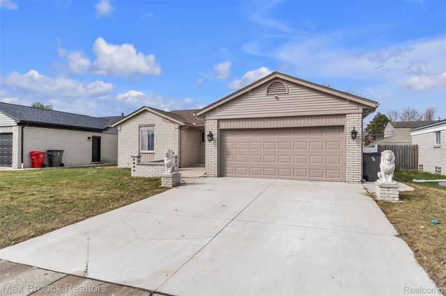 41893 Mary Kay Drive, Clinton Charter Township, MI 48038