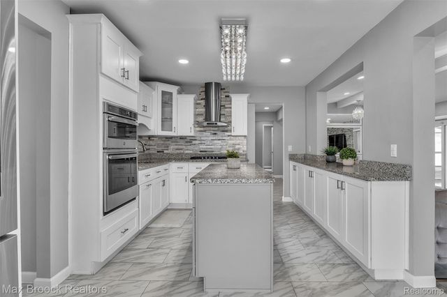 41893 Mary Kay Drive, Clinton Charter Township, MI 48038