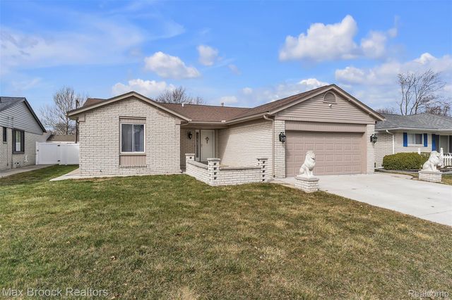 41893 Mary Kay Drive, Clinton Charter Township, MI 48038