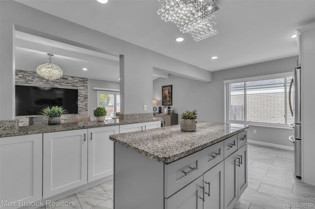 41893 Mary Kay Drive, Clinton Charter Township, MI 48038