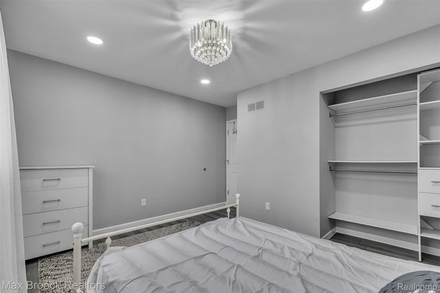 41893 Mary Kay Drive, Clinton Charter Township, MI 48038