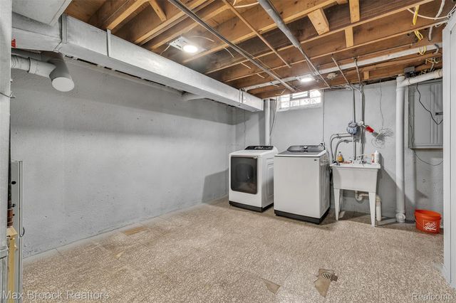 41893 Mary Kay Drive, Clinton Charter Township, MI 48038