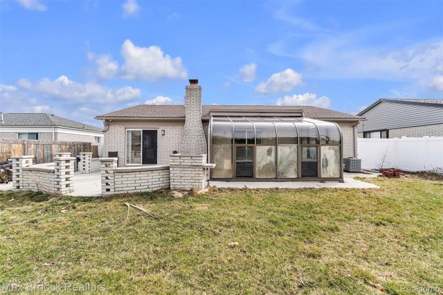 41893 Mary Kay Drive, Clinton Charter Township, MI 48038