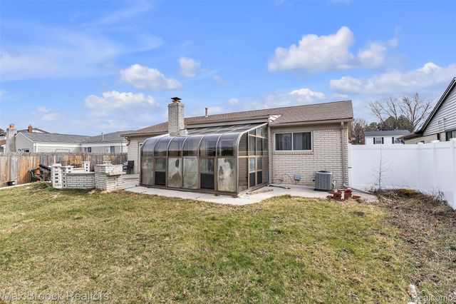 41893 Mary Kay Drive, Clinton Charter Township, MI 48038