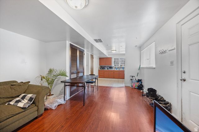 35 S 100 E, Pleasant Grove, UT 84062