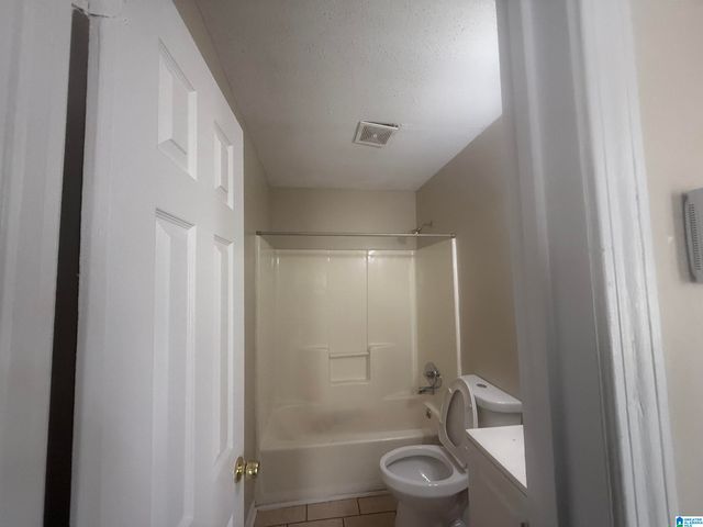 1828 W 29TH AVENUE W, Birmingham, AL 35218