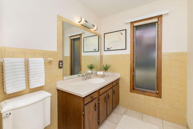 1640 Skyline DRIVE, Cedarburg, WI 53012