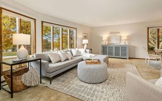 1640 Skyline DRIVE, Cedarburg, WI 53012