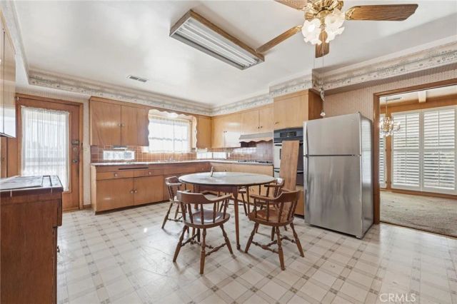 10721 Andora, Chatsworth, CA 91311