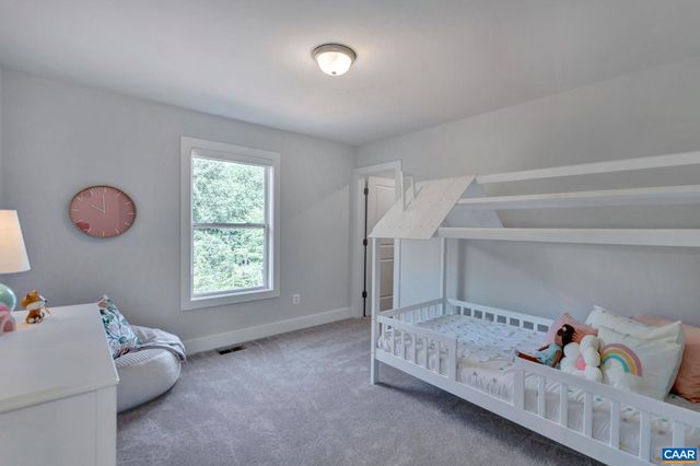 36A BETHUNE ST, Scottsville, VA 24590