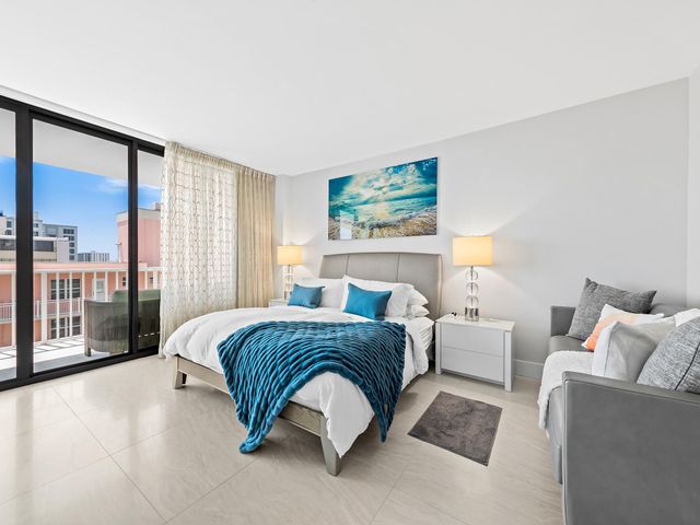 2917 S Ocean Boulevard 804, Highland Beach, FL 33487