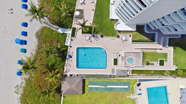 2917 S Ocean Boulevard 804, Highland Beach, FL 33487