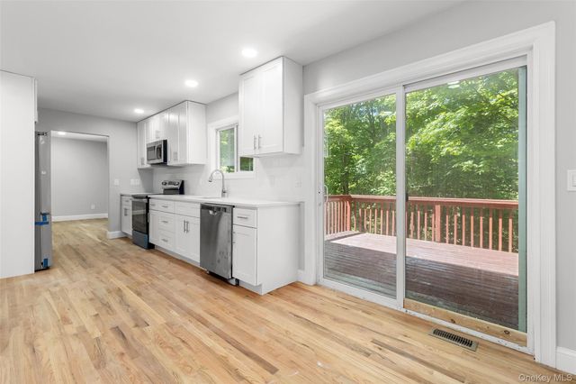 98 Smith Ridge Road, South Salem, NY 10590