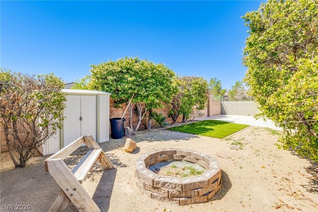 656 Chase Tree Street, Las Vegas, NV 89144
