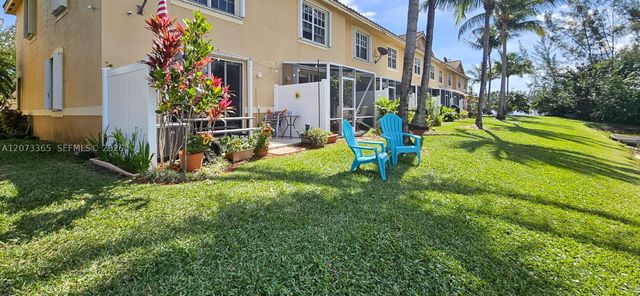 4135 Crystal Lake Dr, Deerfield Beach, FL 33064