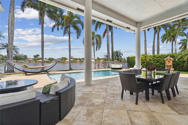 2942 Medinah, Weston, FL 33332