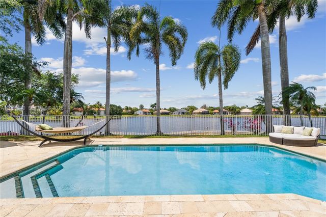 2942 Medinah, Weston, FL 33332