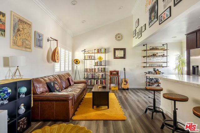 718 N Raymond Avenue 6, Pasadena, CA 91103